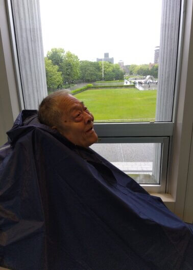 モトム、故郷に帰る